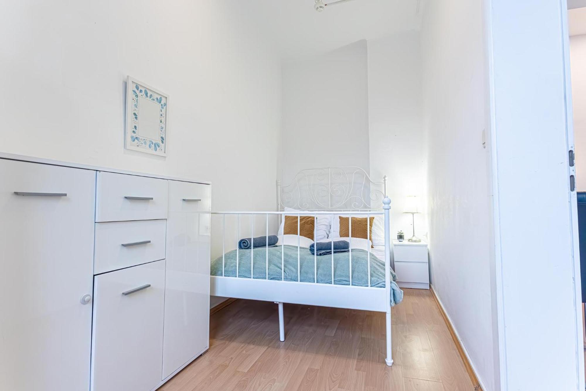 Apartment Multiple And At The Heart Of Wien